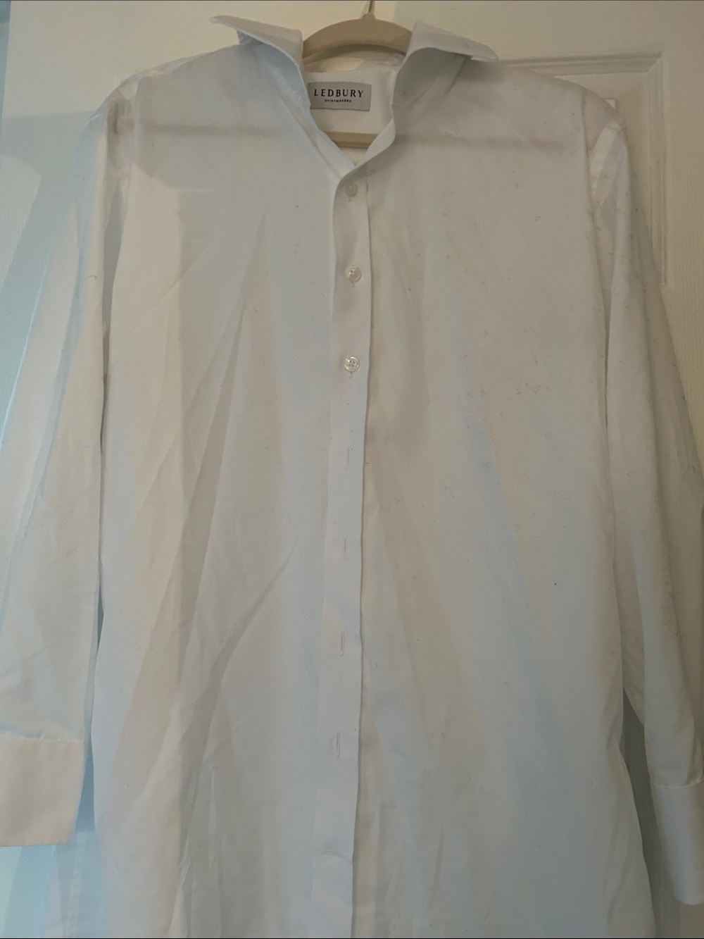 Mens Ledbury Dress shirt
Size- 16.5
Spread- 82.25